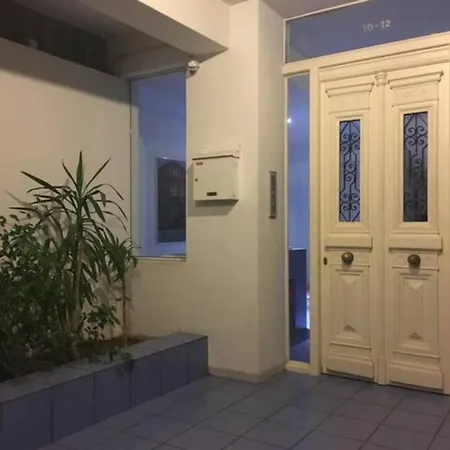 Lycabettus Hill Penthouse, Private Roof Garden & Pool *