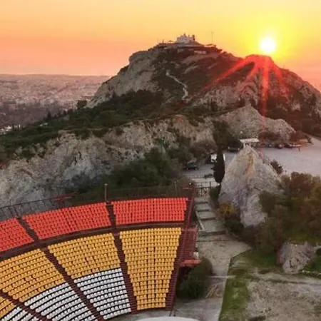 Apartment Lycabettus Hill Penthouse, Private Roof Garden & Pool Athens