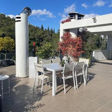 Apartment Lycabettus Hill Penthouse, Private Roof Garden & Pool Athens