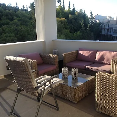 Apartment Lycabettus Hill Penthouse, Private Roof Garden & Pool Athens