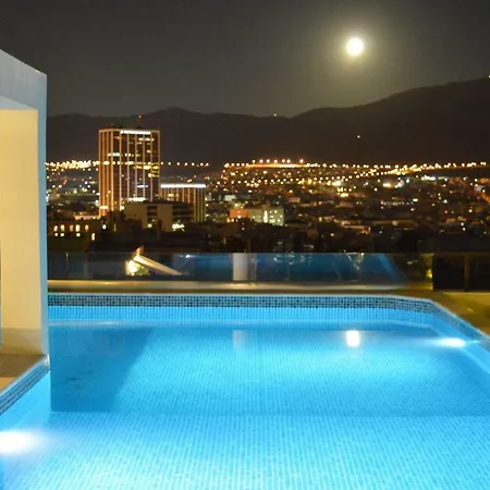 Lycabettus Hill Penthouse, Private Roof Garden & Pool Apartment