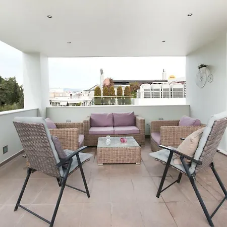 Lycabettus Hill Penthouse, Private Roof Garden & Pool * Athens