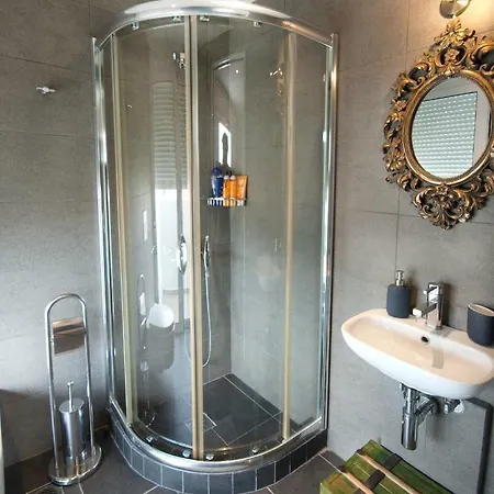 Lycabettus Hill Penthouse, Private Roof Garden & Pool *